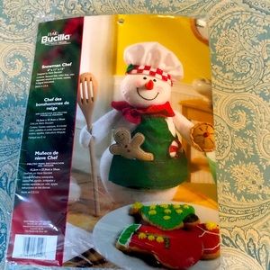 NWT BUCILLA Snowman ⛄️ Embroidery Vintage, never been opened!!!!